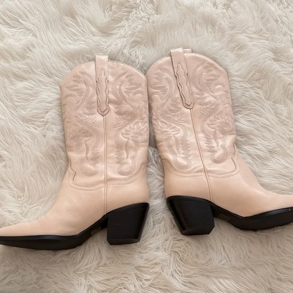 Jeffrey Campbell Cream Heeled Boots - Picture 11 of 11